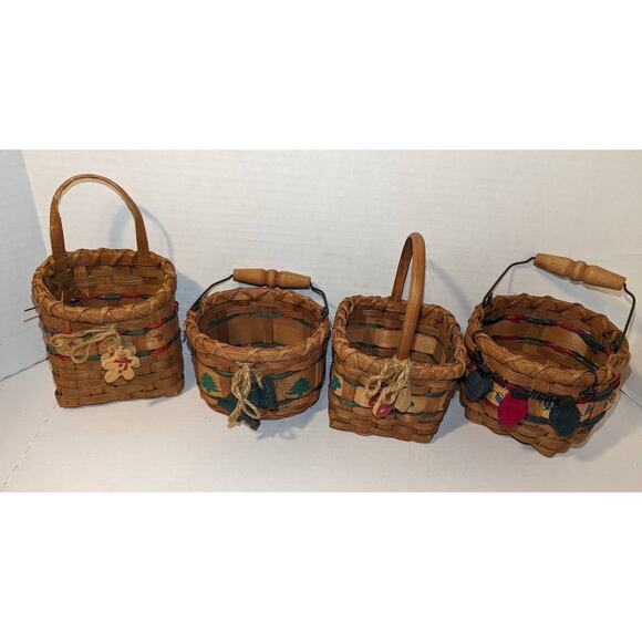 26" Wrought Iron Stand 4 Baskets Christmas Hand Woven Tree - Picture 7 of 12